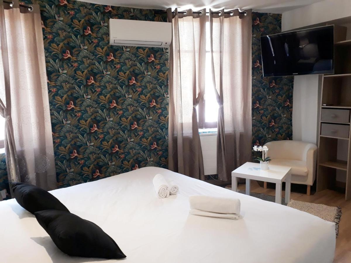 Hotel Renaissance Мартиг Экстерьер фото