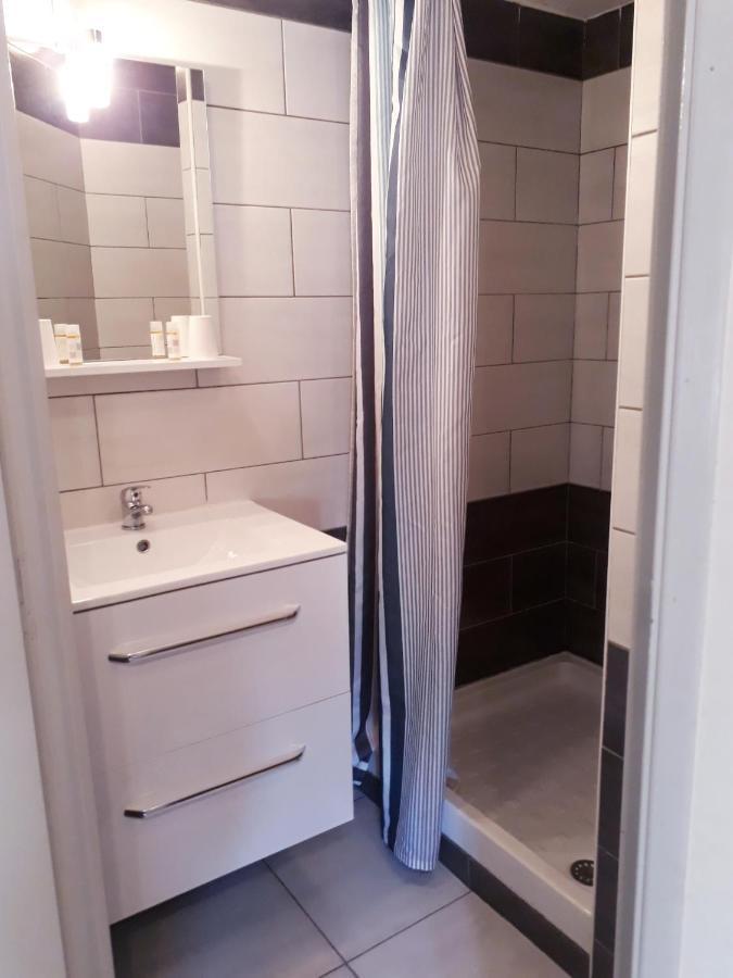 Hotel Renaissance Мартиг Экстерьер фото
